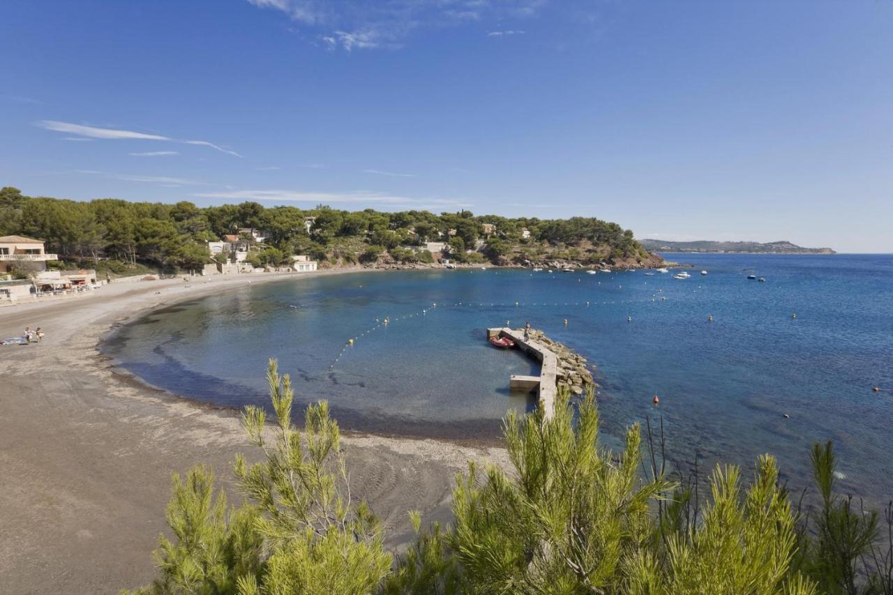 Les Bois Flottes . Plage De La Verne La Seyne-sur-Mer Exterior photo