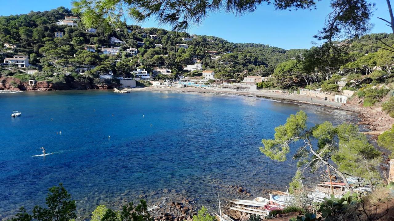 Les Bois Flottes . Plage De La Verne La Seyne-sur-Mer Exterior photo